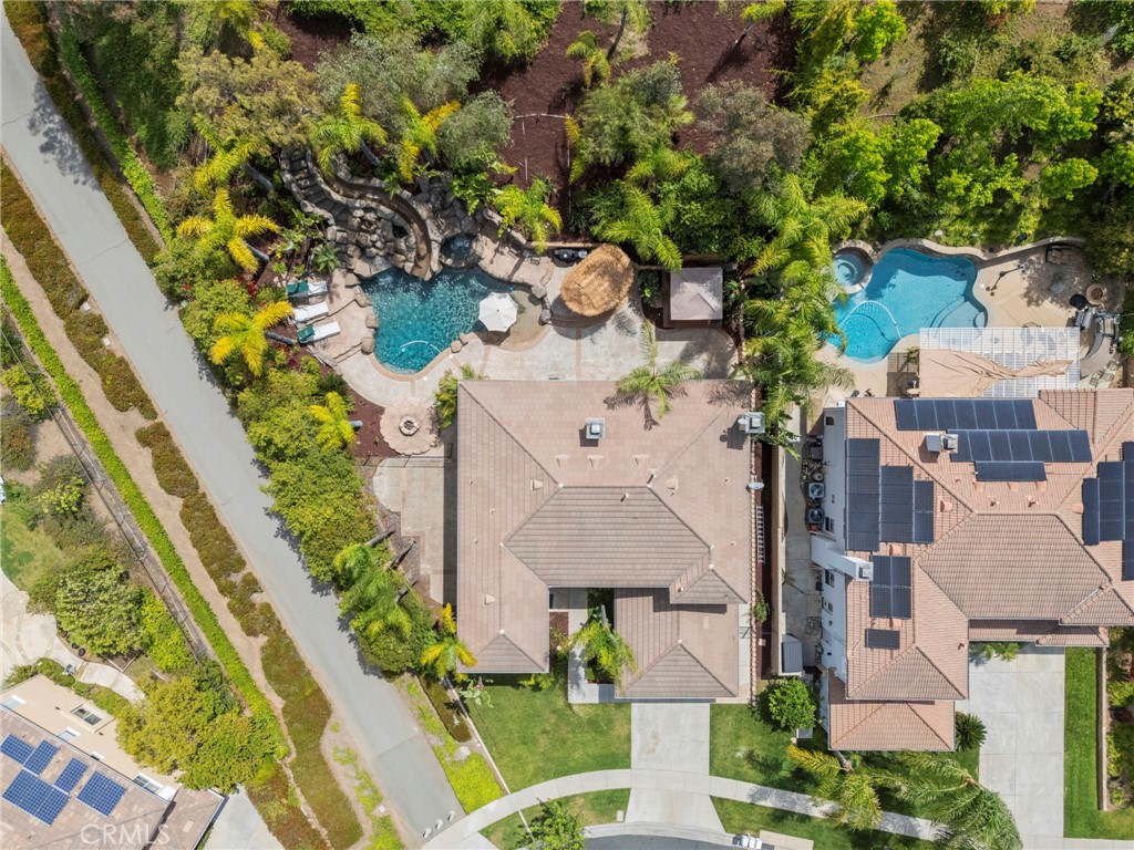 1062 Mccall Dr