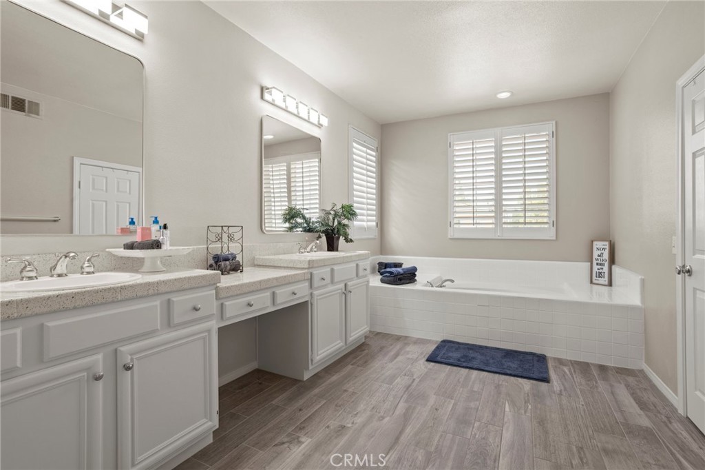 1062 Mccall Dr