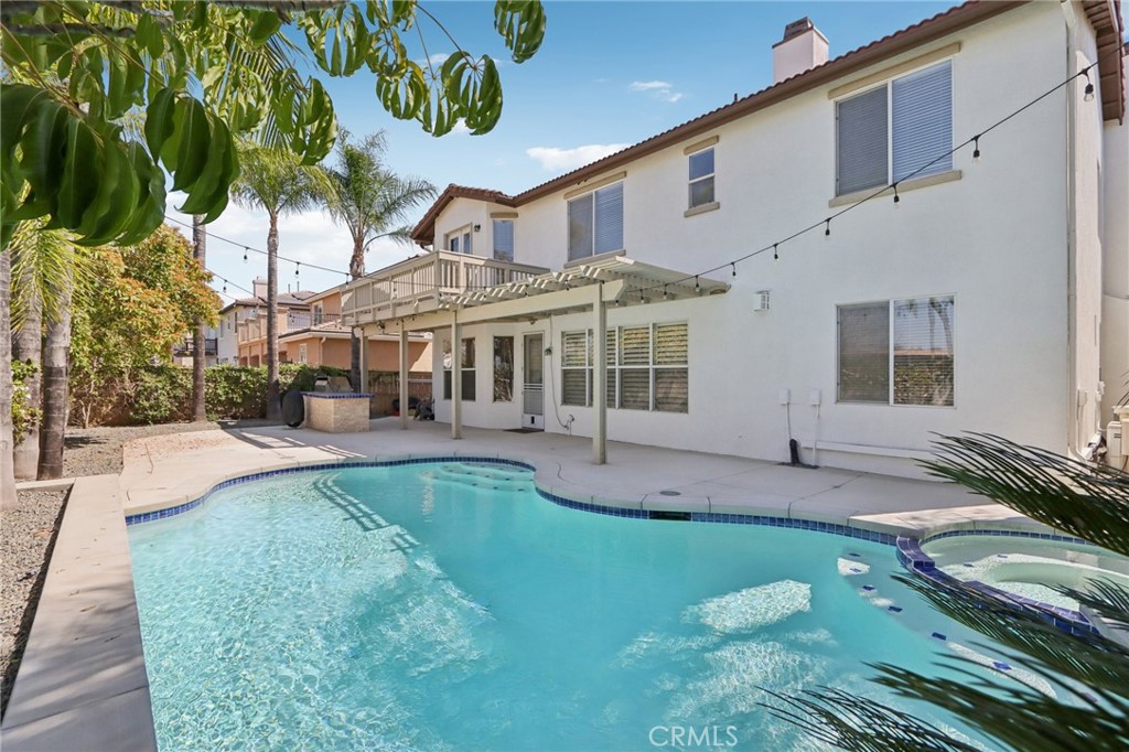 1041 Stanislaus Dr.