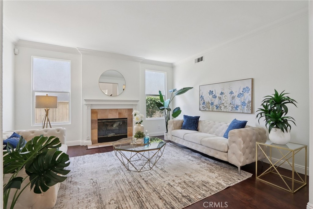 1041 Stanislaus Dr.