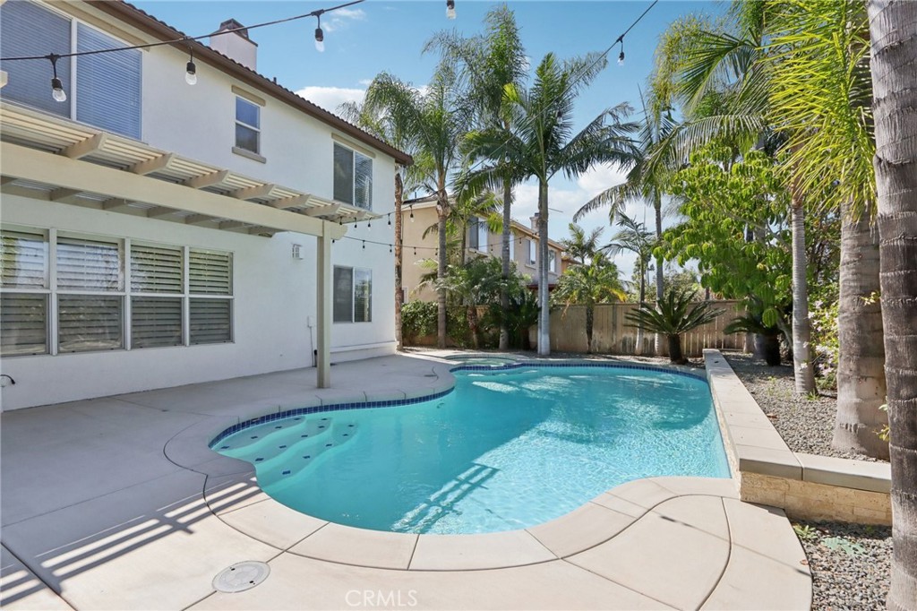 1041 Stanislaus Dr.