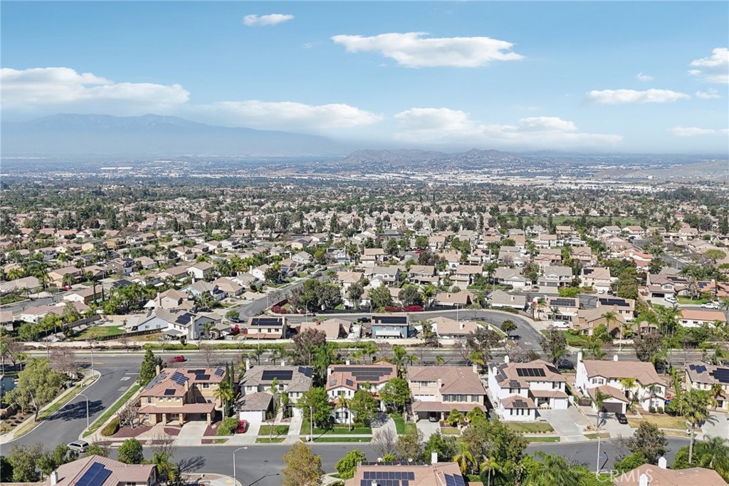 1041 Stanislaus Dr.