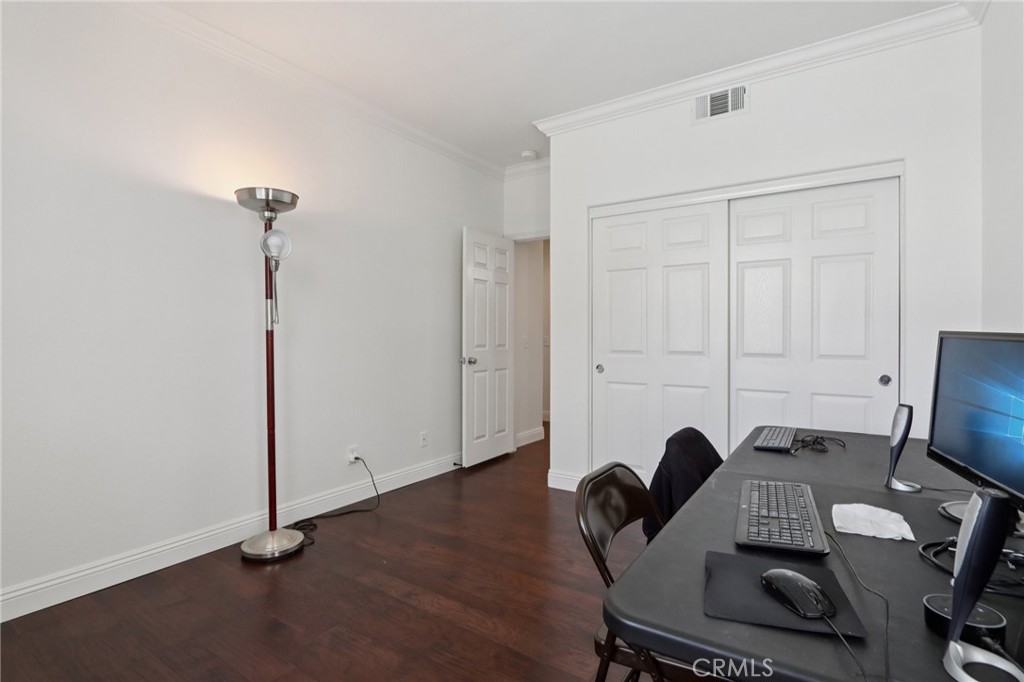 1041 Stanislaus Dr.