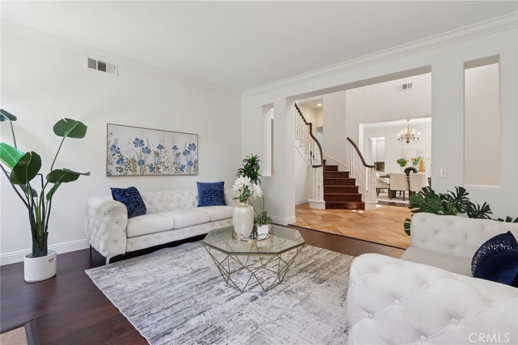 1041 Stanislaus Dr.