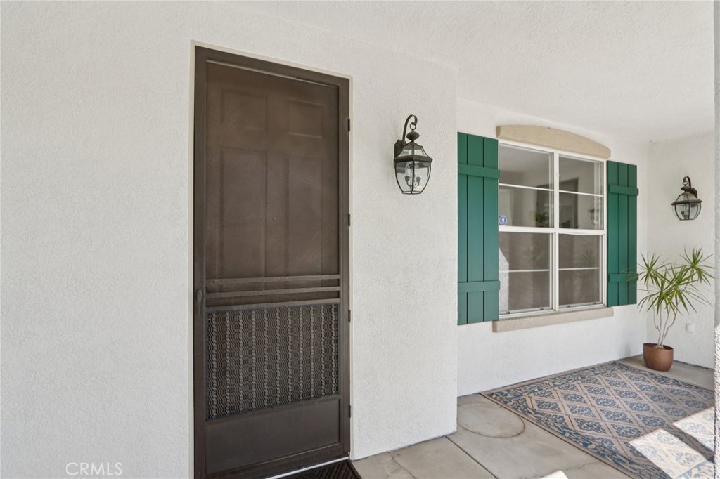 1041 Stanislaus Dr.