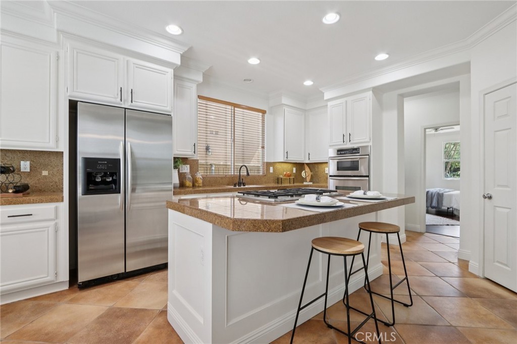 1041 Stanislaus Dr.