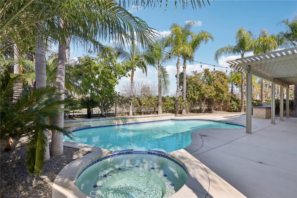 1041 Stanislaus Dr.