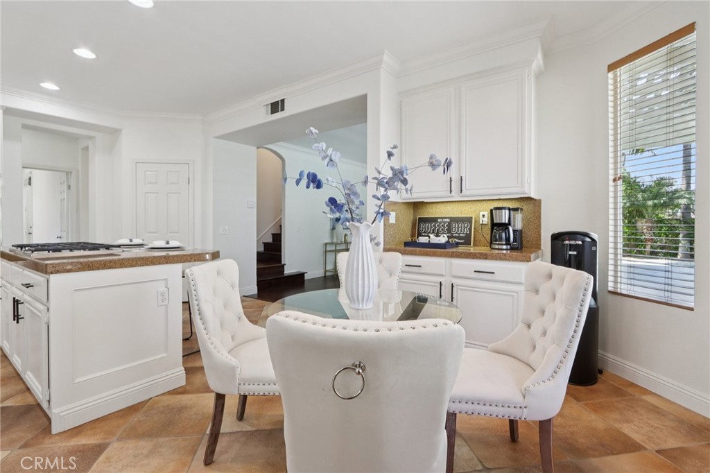 1041 Stanislaus Dr.