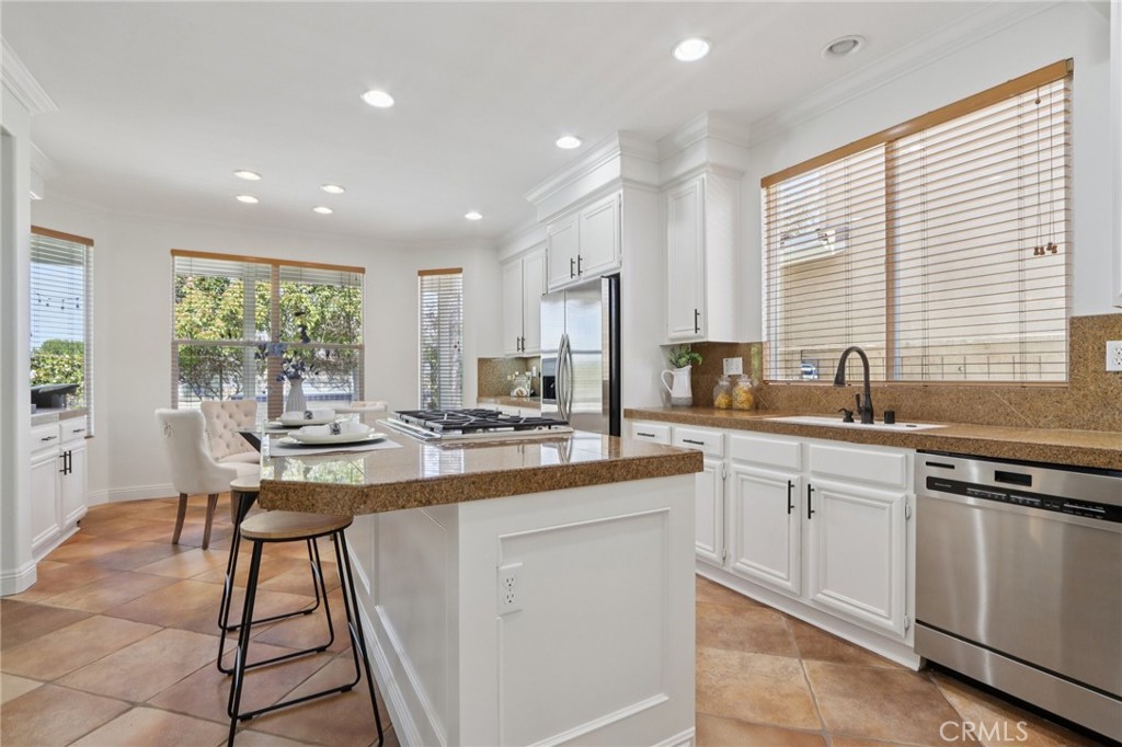 1041 Stanislaus Dr.