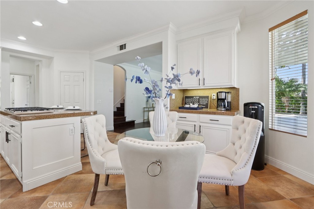 1041 Stanislaus Dr.