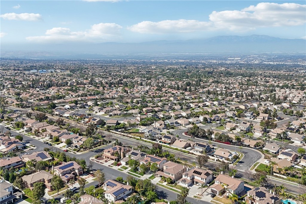 1041 Stanislaus Dr.