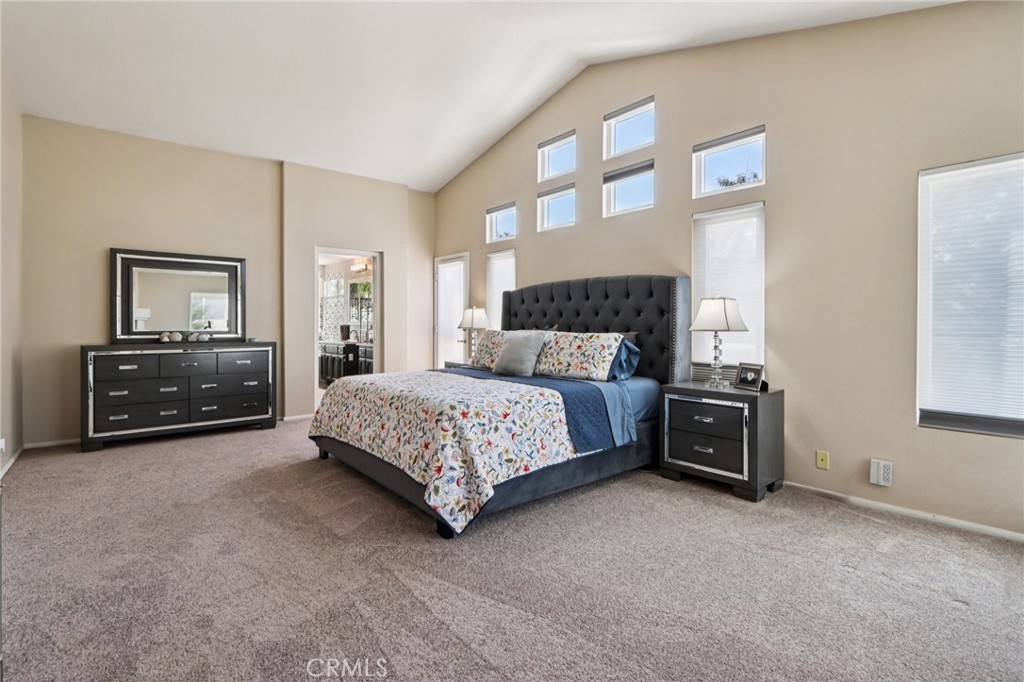 420 Somerset Cir
