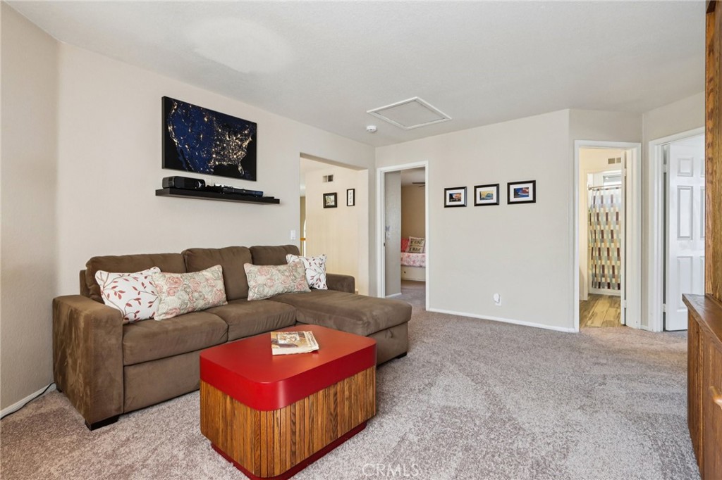 420 Somerset Cir
