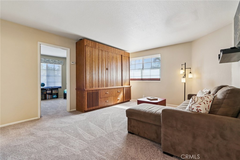 420 Somerset Cir