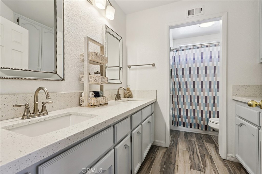 420 Somerset Cir