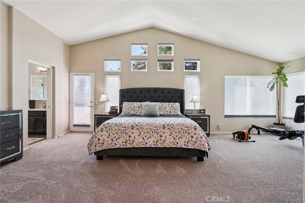 420 Somerset Cir