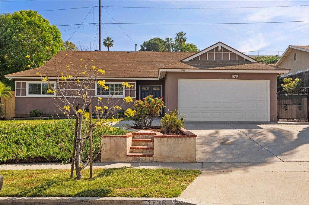 1736 Outpost Dr