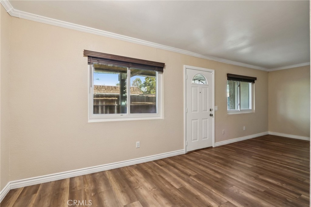 2561 Gonzaga Ln