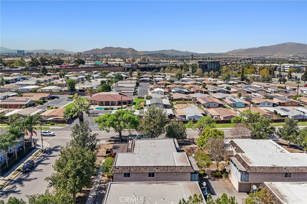 2561 Gonzaga Ln