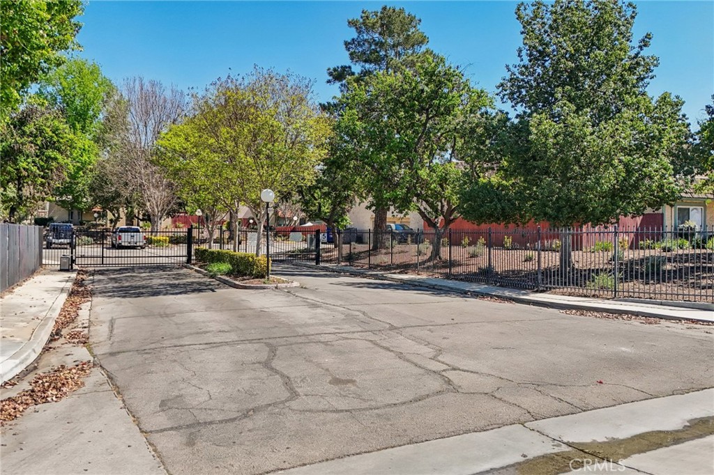 2561 Gonzaga Ln