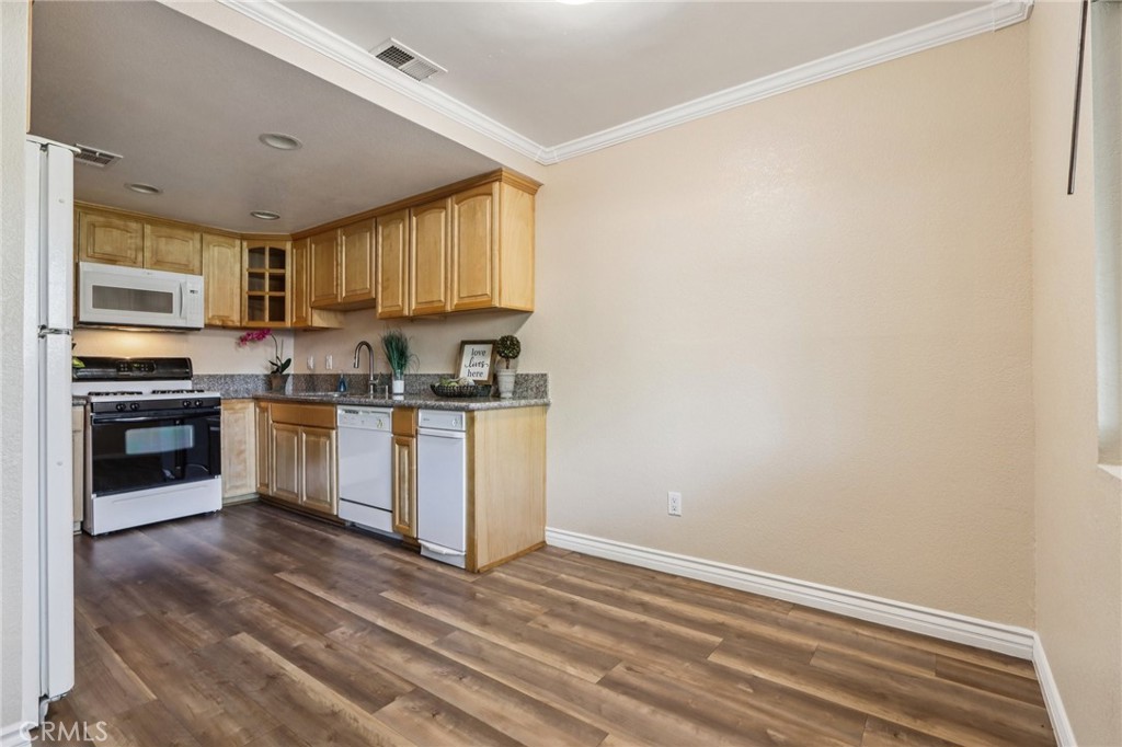 2561 Gonzaga Ln