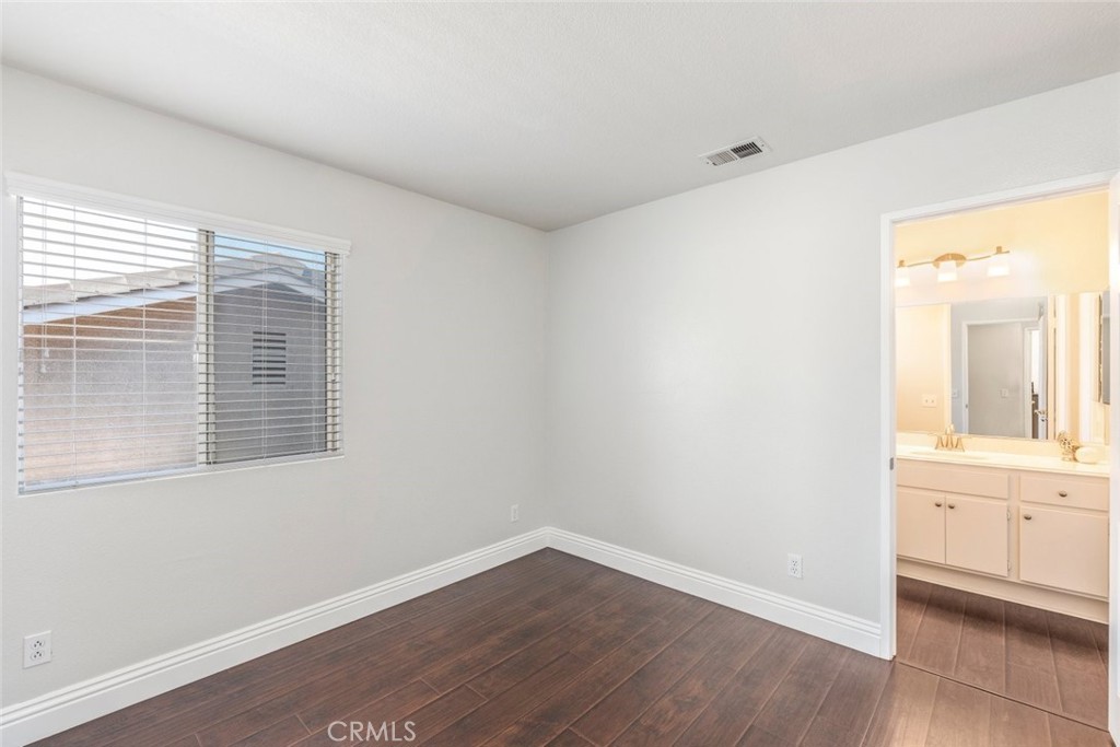 1284 Longport Way