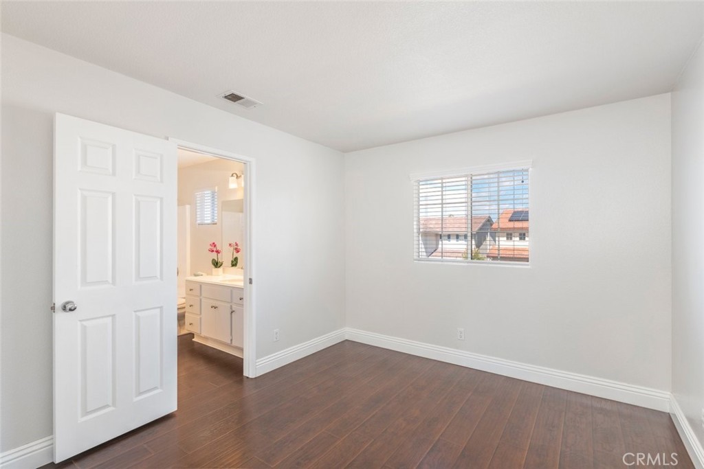 1284 Longport Way