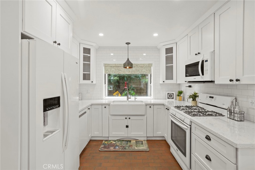 1155 Bridgeport