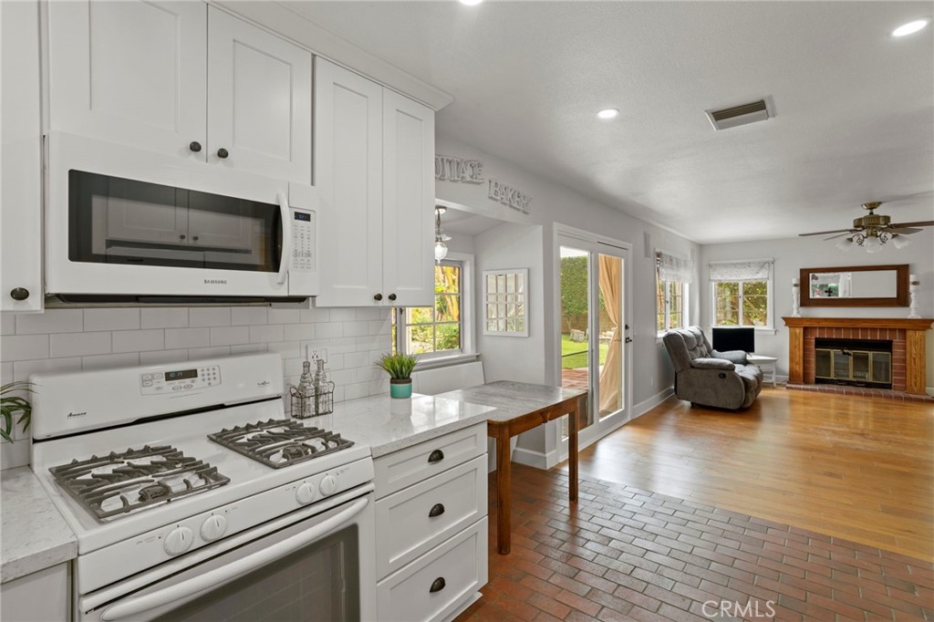 1155 Bridgeport