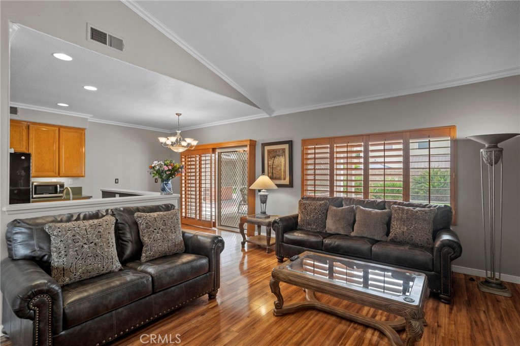 3324 Eagle Crest Dr