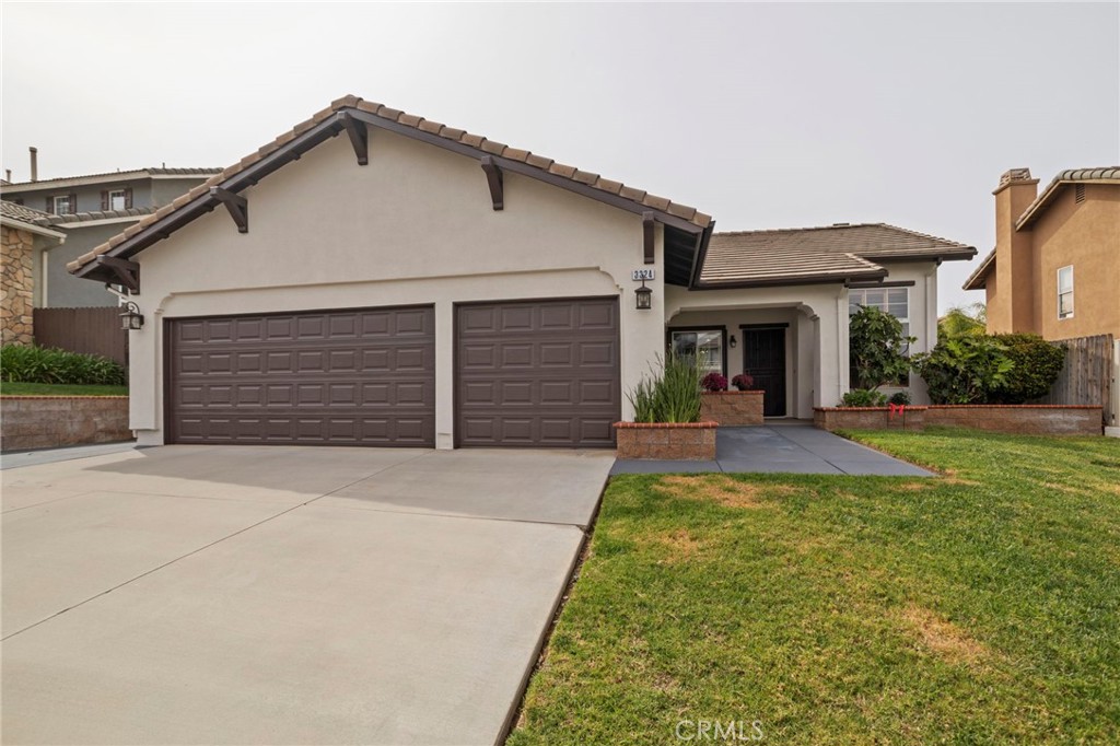 3324 Eagle Crest Dr