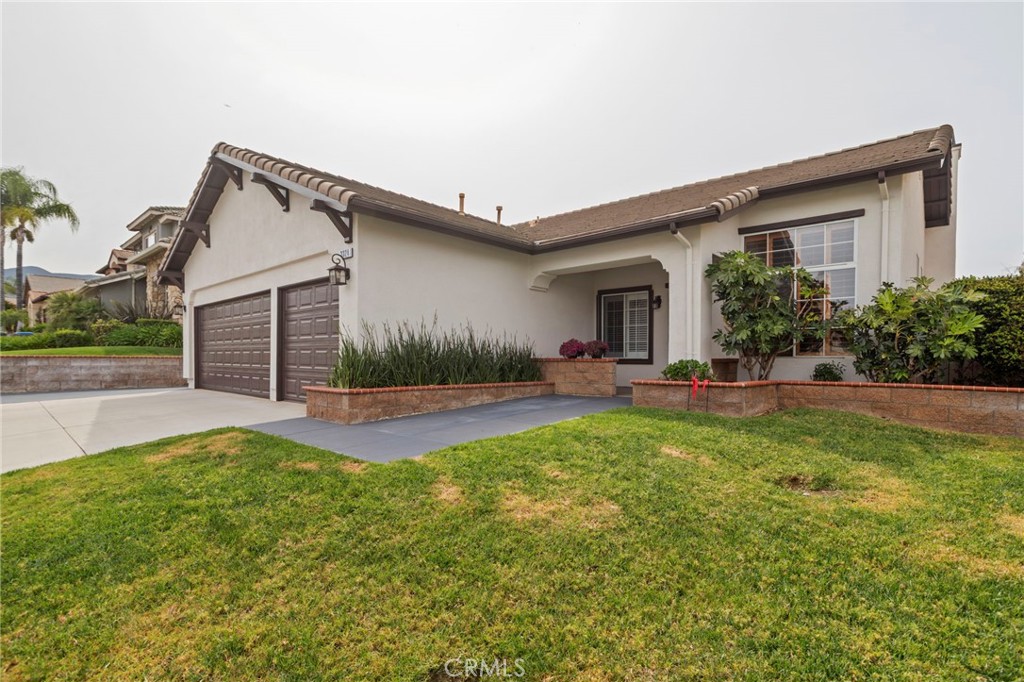 3324 Eagle Crest Dr