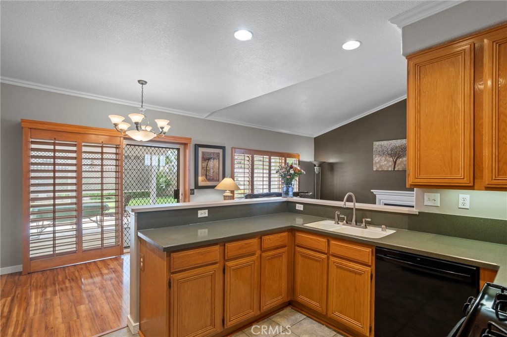 3324 Eagle Crest Dr