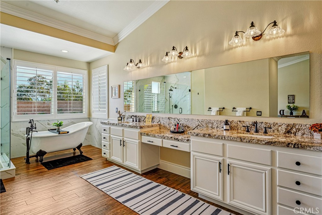 3931 Ashwood Circle