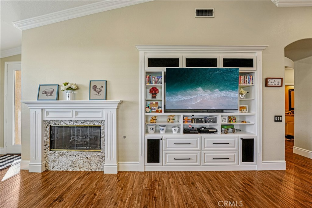 3931 Ashwood Circle