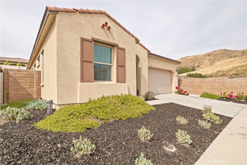 11976 Discovery Ct Court