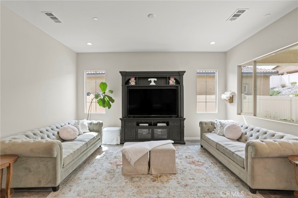 11976 Discovery Ct Court