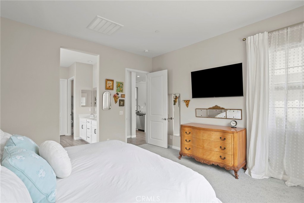 11976 Discovery Ct Court