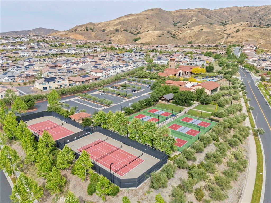 11976 Discovery Ct Court