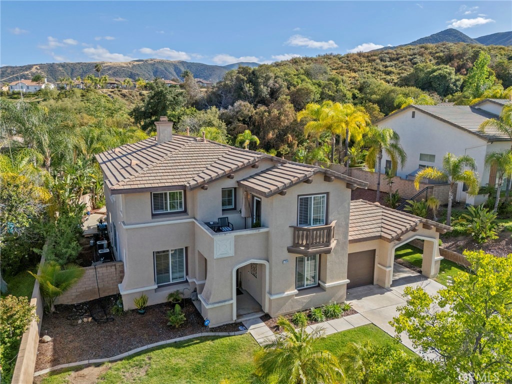 1744 Tamarron Dr