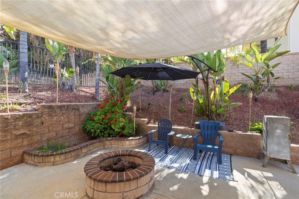 1744 Tamarron Dr