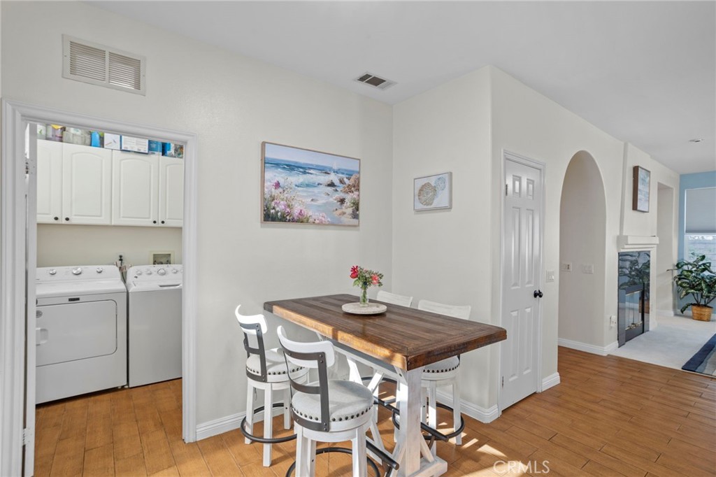 1744 Tamarron Dr