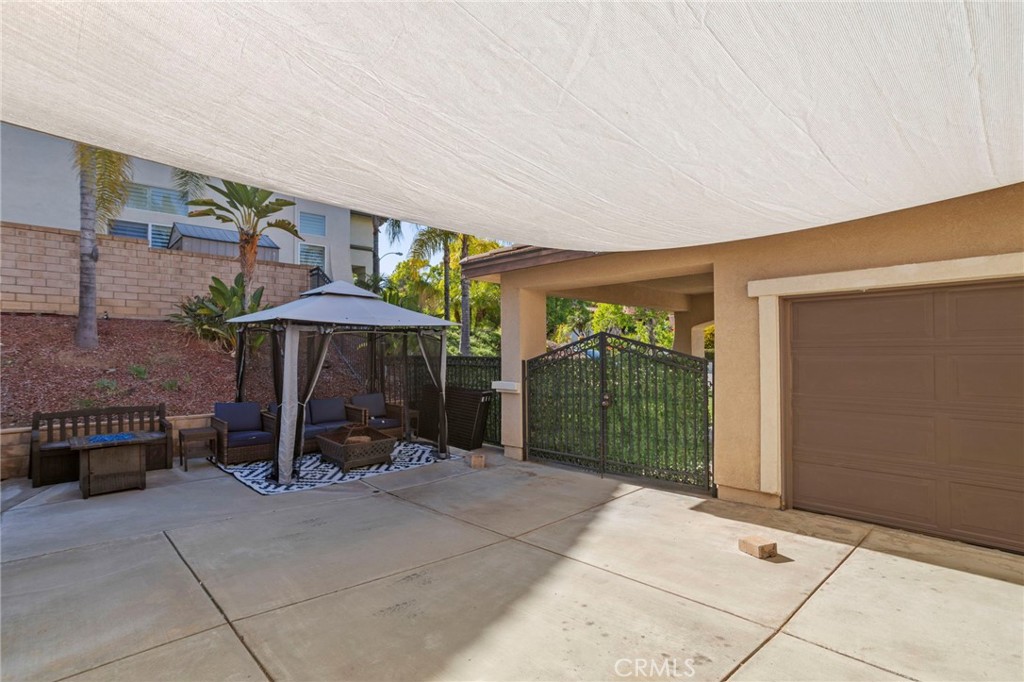 1744 Tamarron Dr