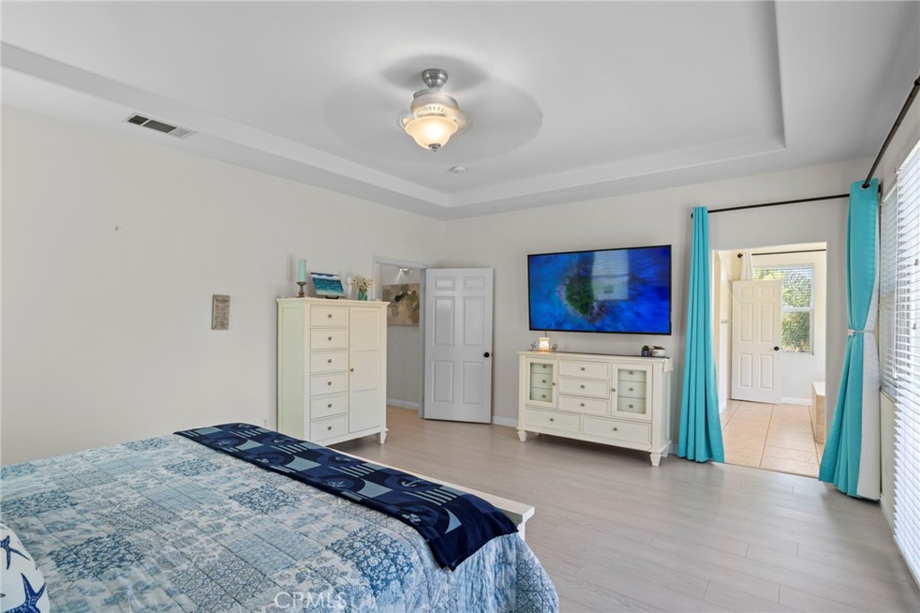 1744 Tamarron Dr