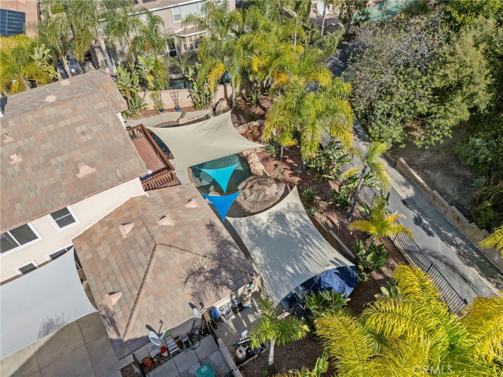 1744 Tamarron Dr