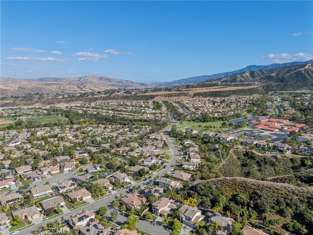 1744 Tamarron Dr