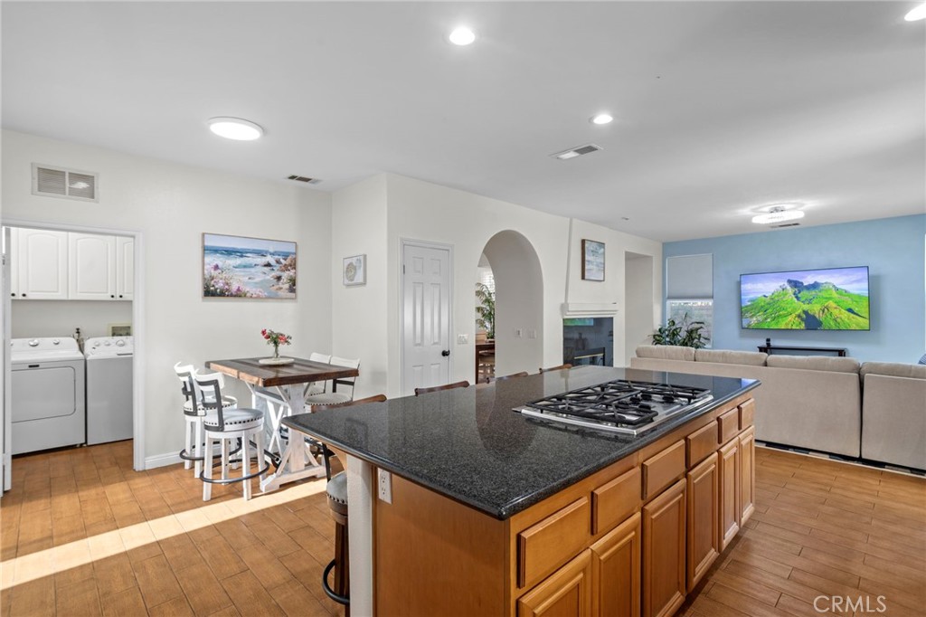 1744 Tamarron Dr
