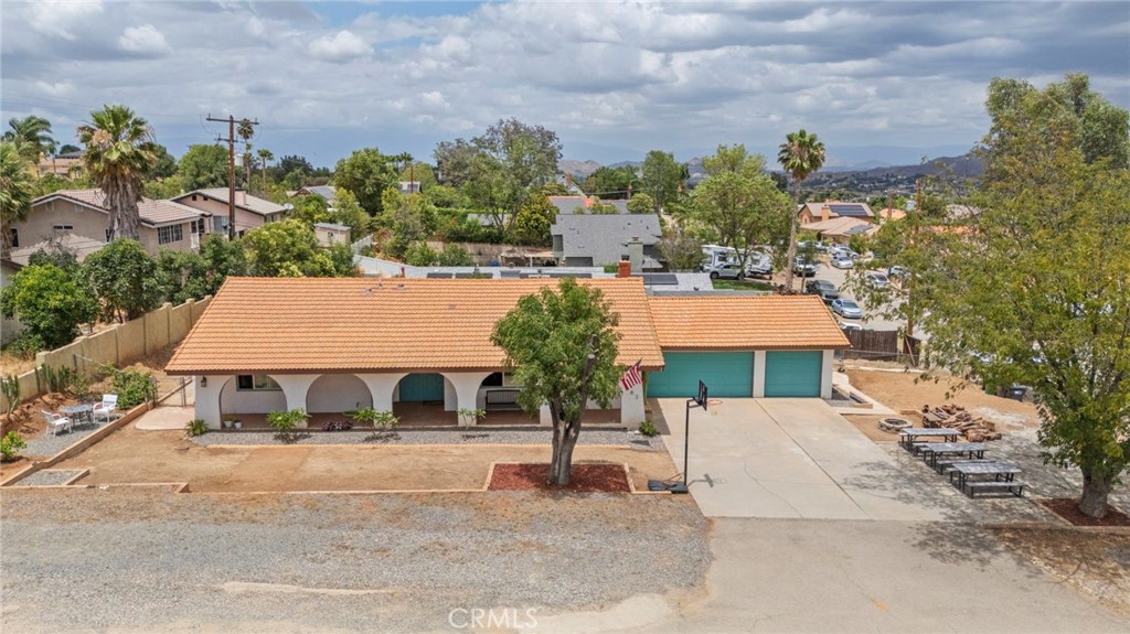 1763 Hayden Ave