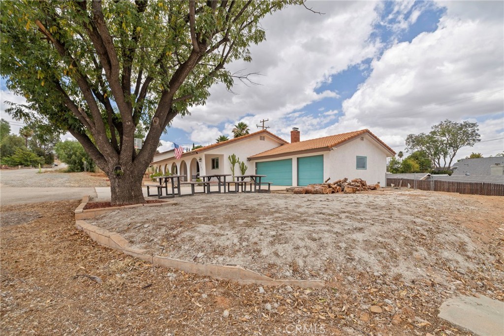 1763 Hayden Ave