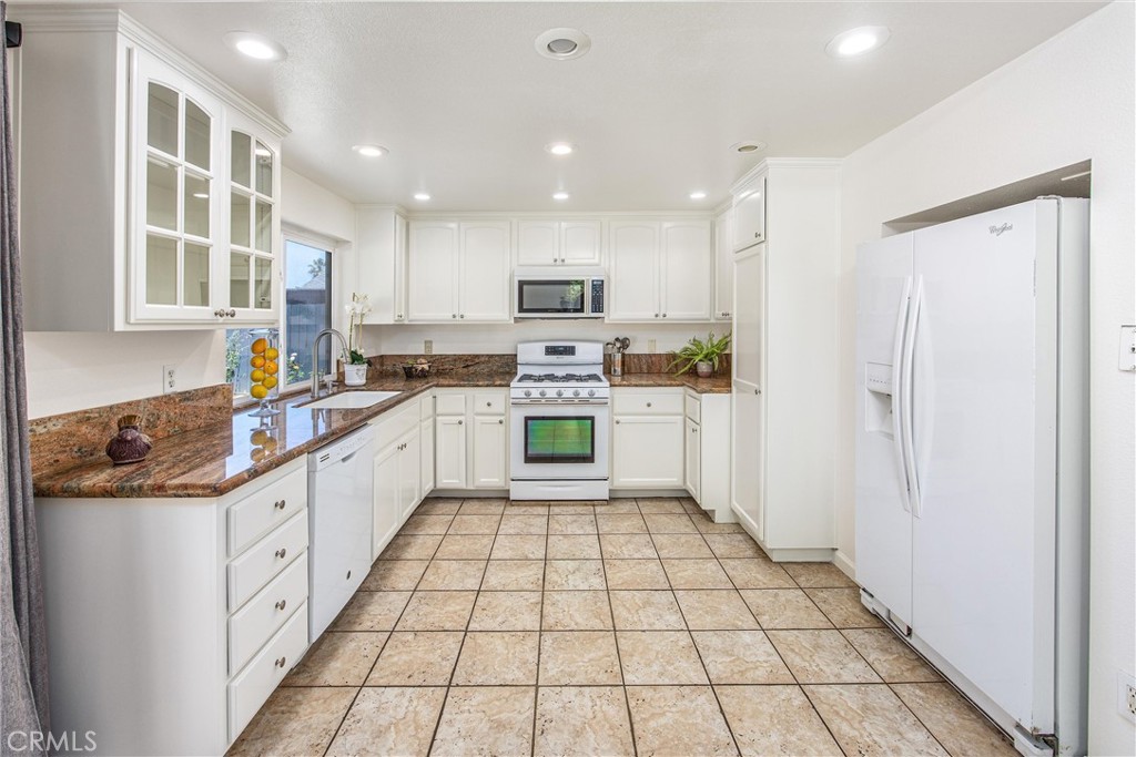 1926 S Starfire Ave
